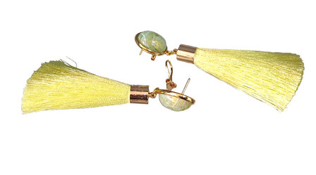 Ohrstecker, Cabochon marmoriert gold-gr&uuml;n mit baumelnder Viscose-Quaste in blass gelb