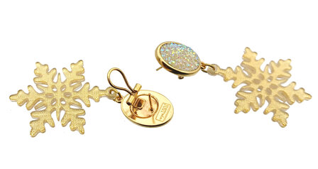 Ohrstecker mit Laser-Cut Schneeflocke goldfarbig