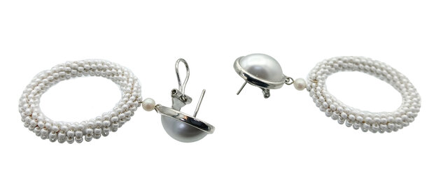 Ohrstecker Cabochon perl-weiß + Ring mit wachsweißen Rocaille-Perlchen